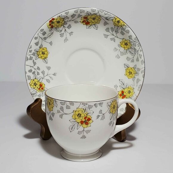 Melba Teacup and Saucer Yellow Flowers Vintage - Picture 9 of 9